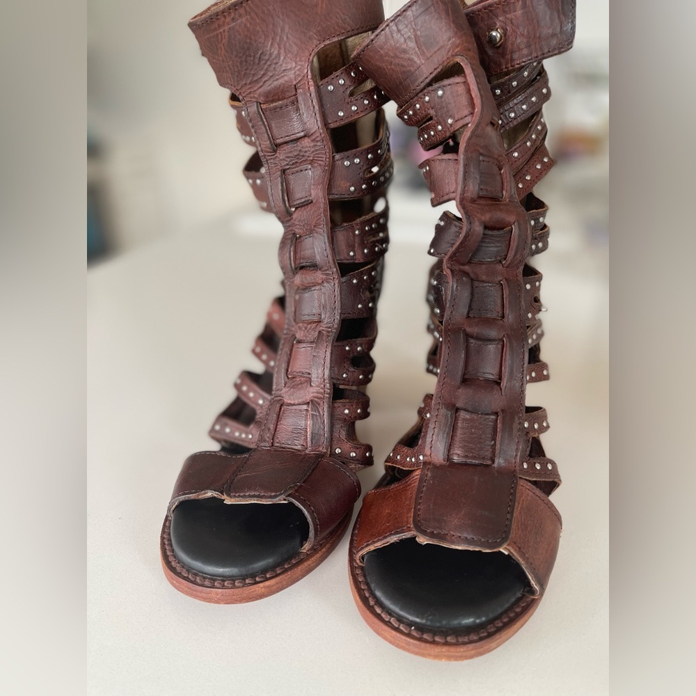 Freebird Lotus Sandals Size 7